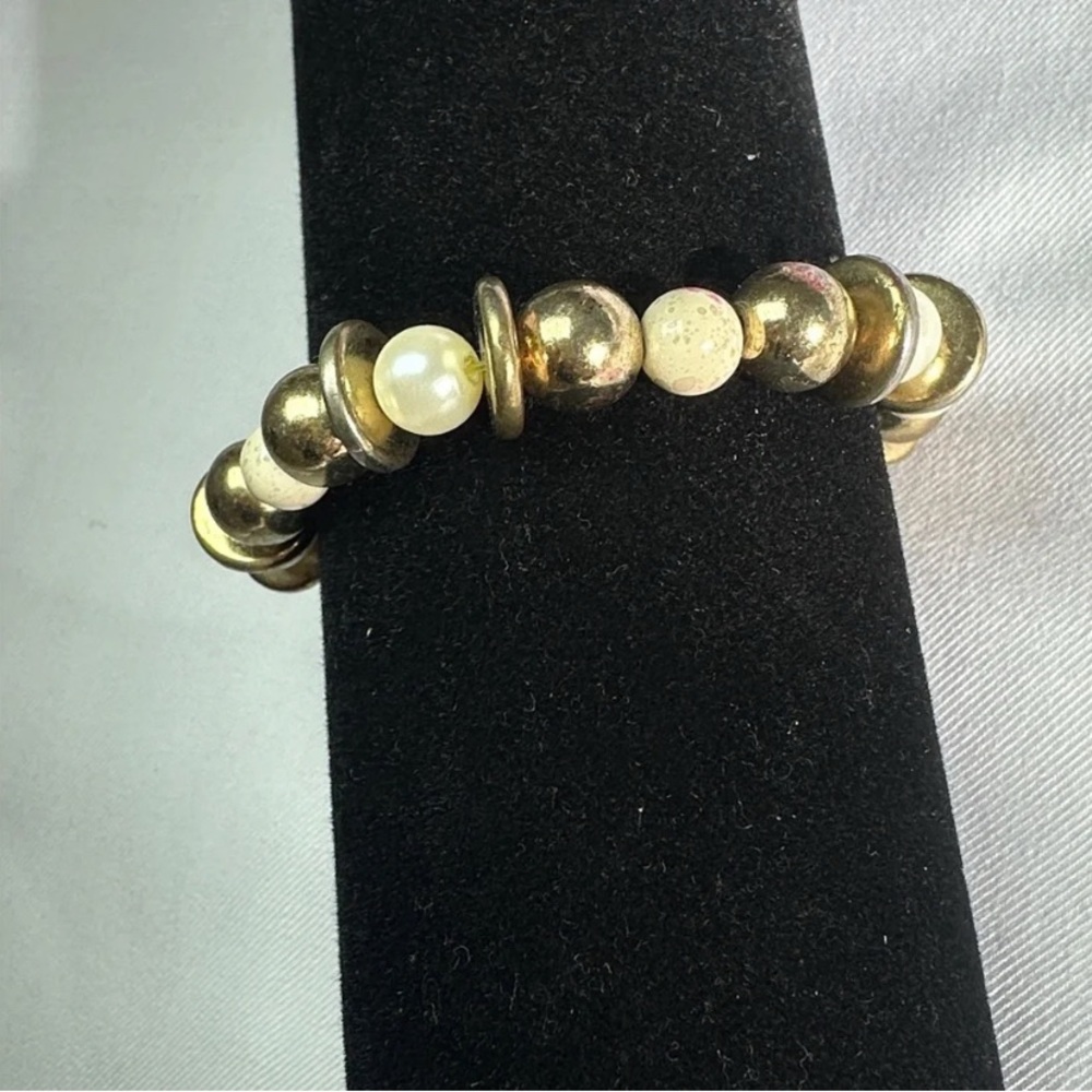Gold Beaded Stretch Bracelet with Pearl Accent